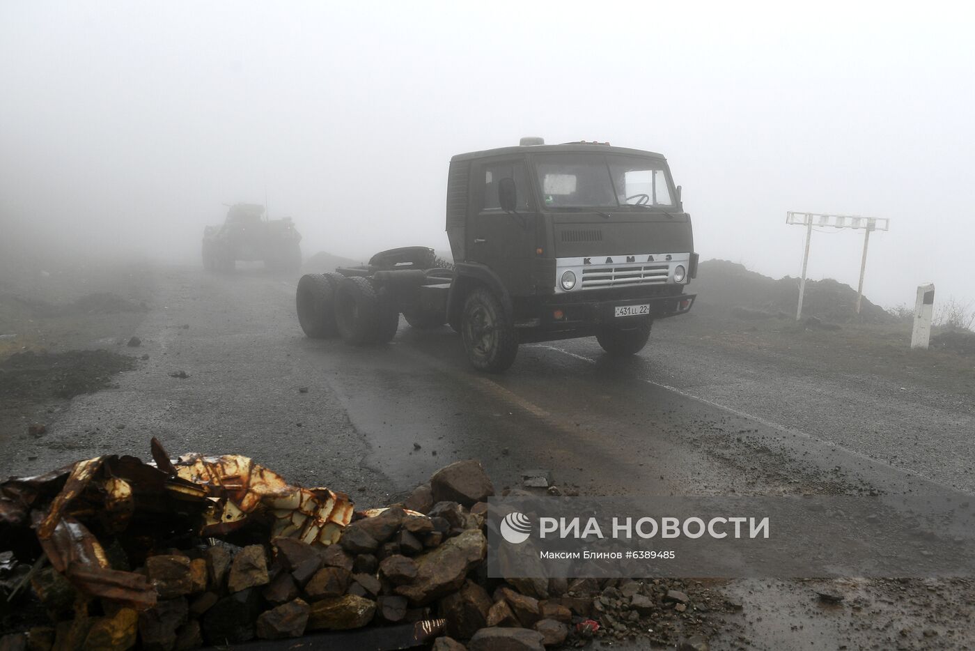 Нагорный Карабах. Российские миротворцы обеспечивают безопасность движения