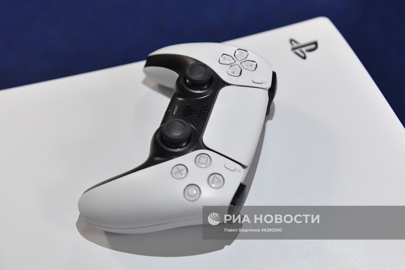 Старт продаж новой игровой приставки Sony PlayStation