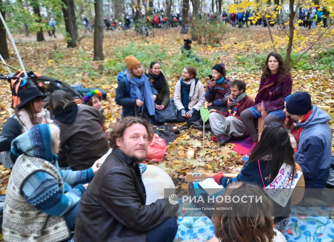 Акция протеста против мер по борьбе с коронавирусом в Берлине