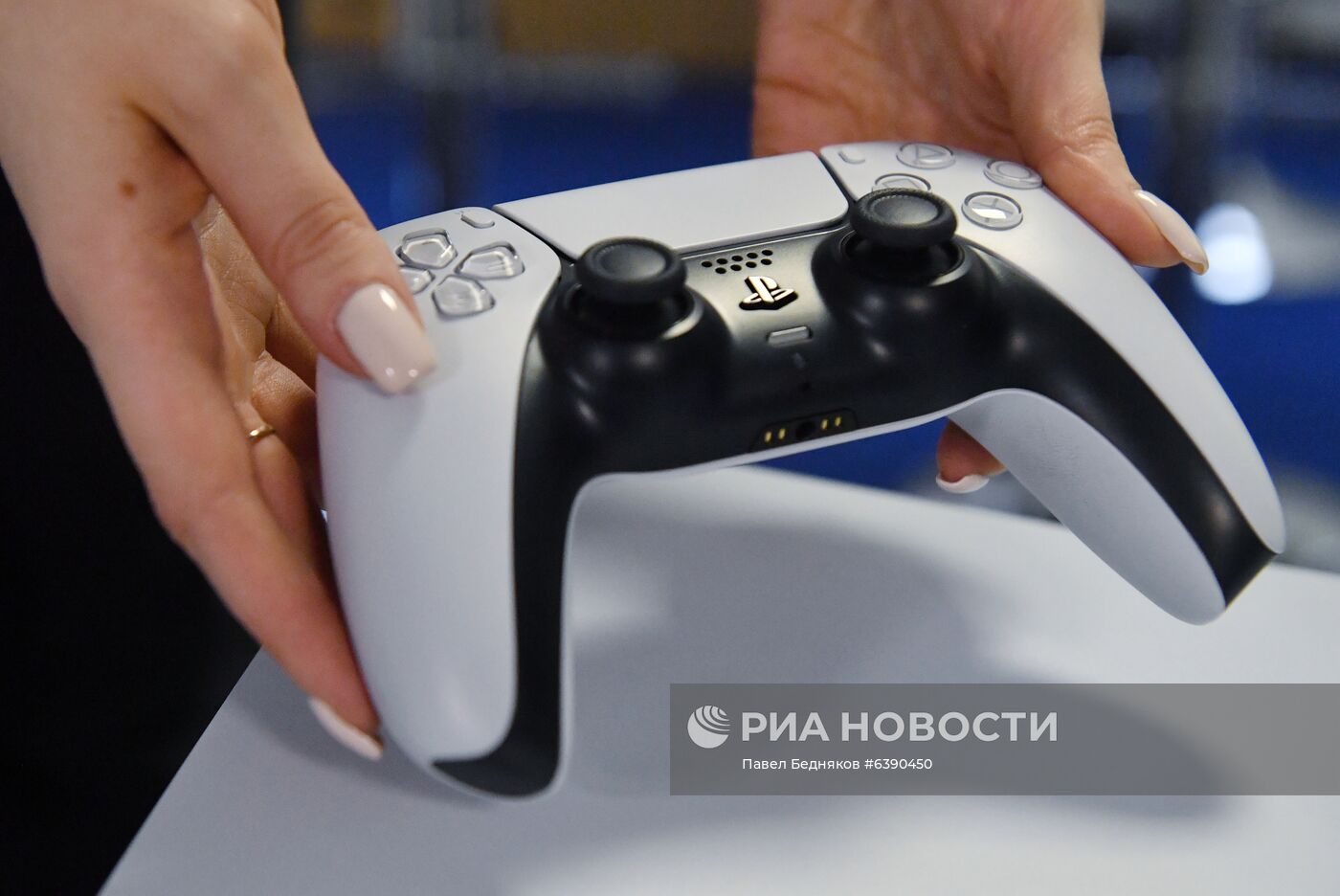 Старт продаж новой игровой приставки Sony PlayStation