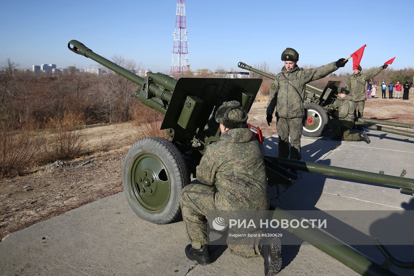 "Выстрел памяти" на Мамаевом кургане в Волгограде