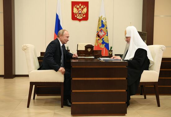Президент РФ В. Путин встретился с патриархом Московским и всея Руси Кириллом