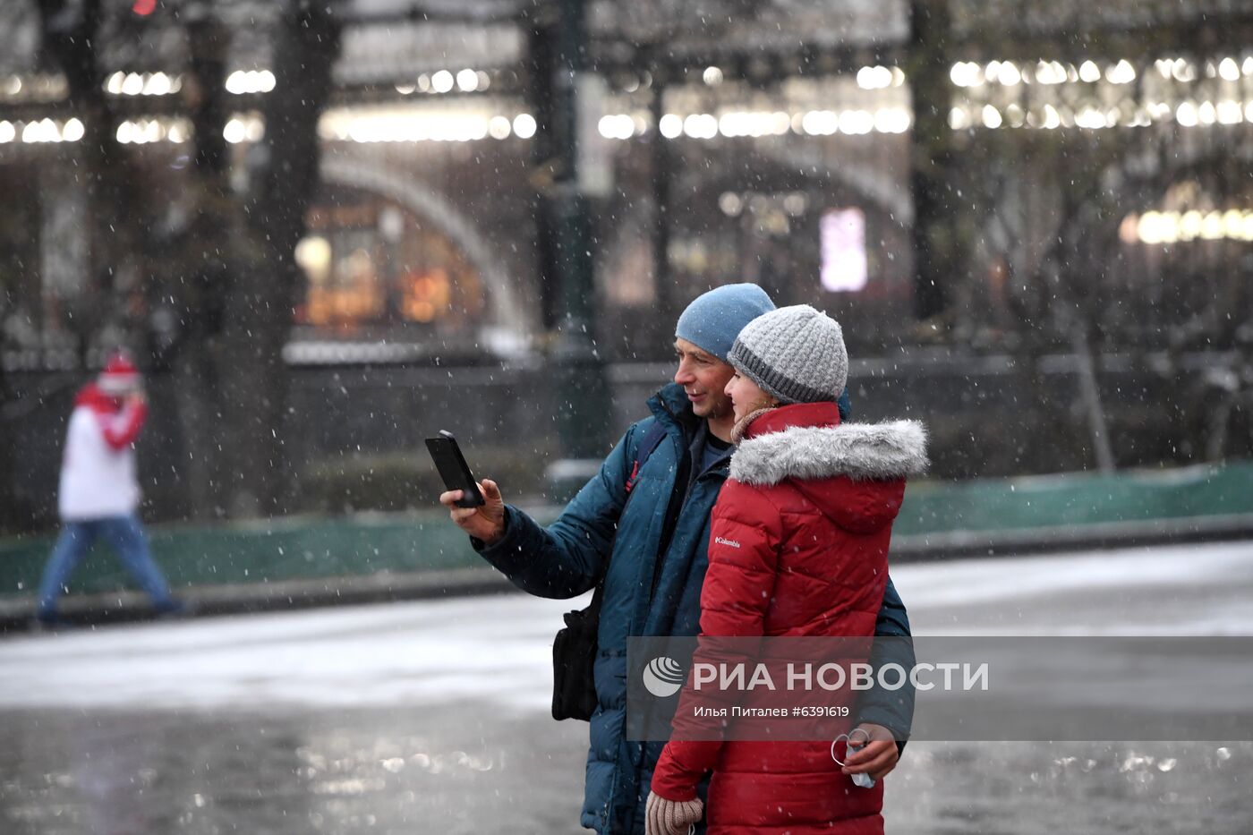 Снег в Москве