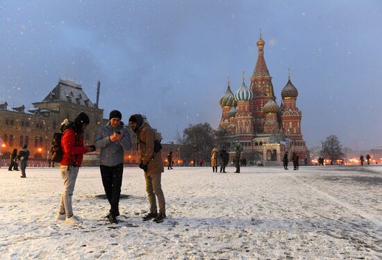 Снег в Москве