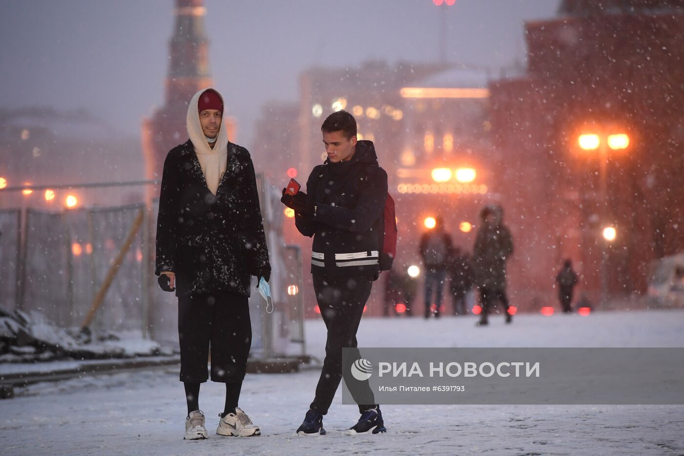 Снег в Москве