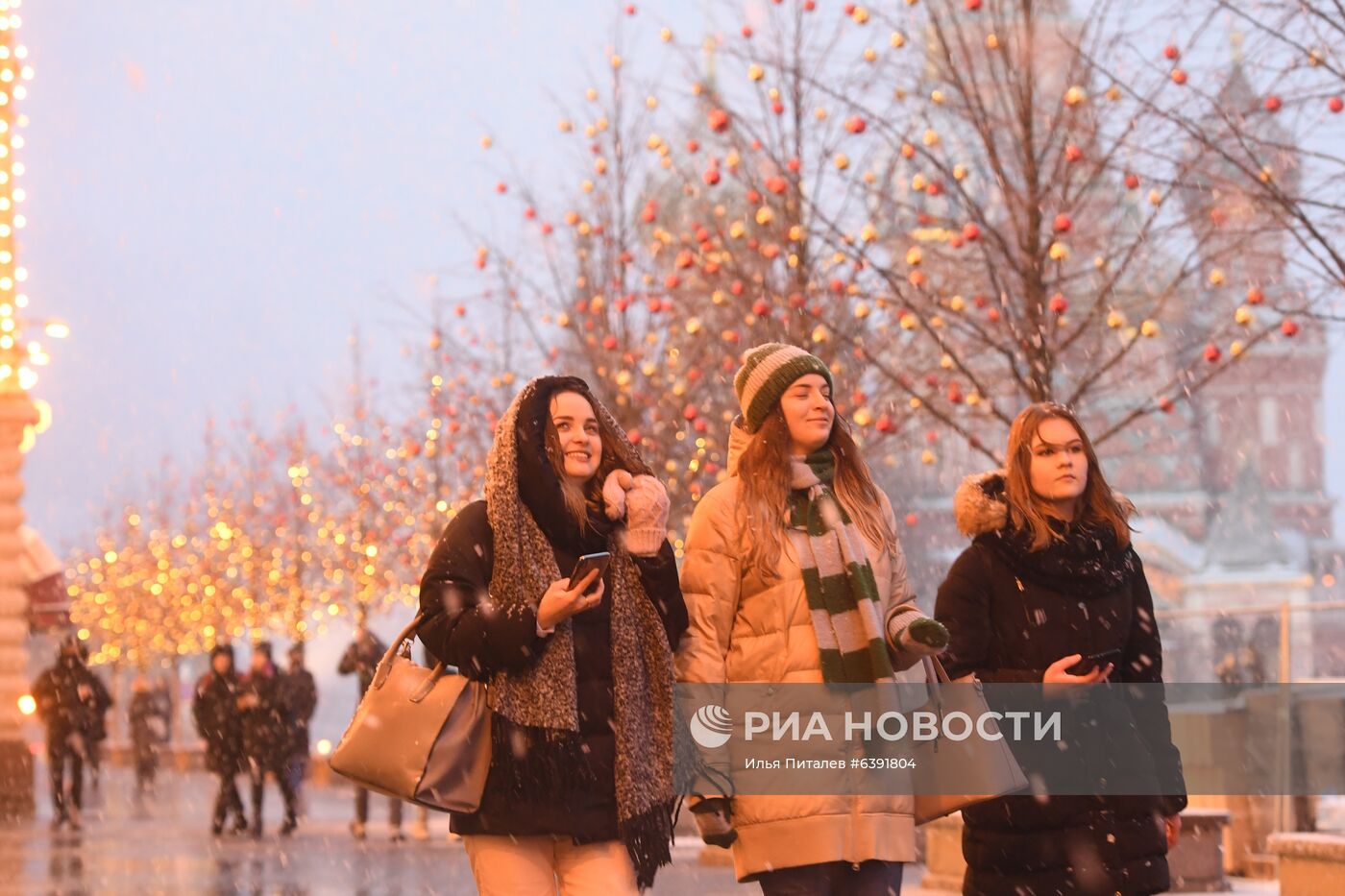 Снег в Москве