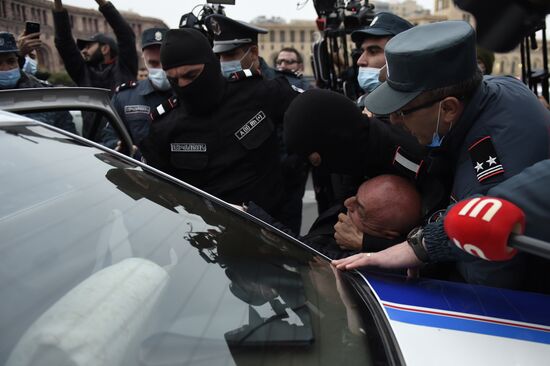 Митинг оппозиции в Ереване