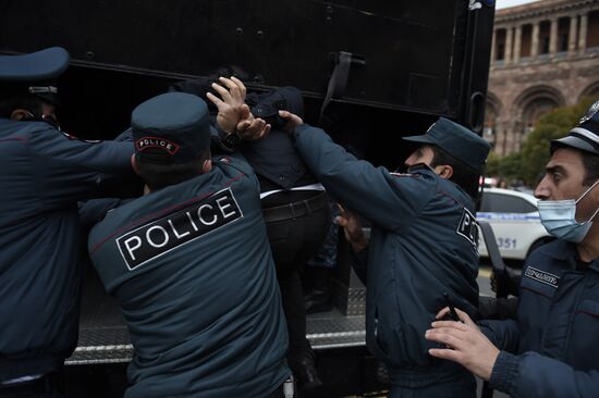 Митинг оппозиции в Ереване