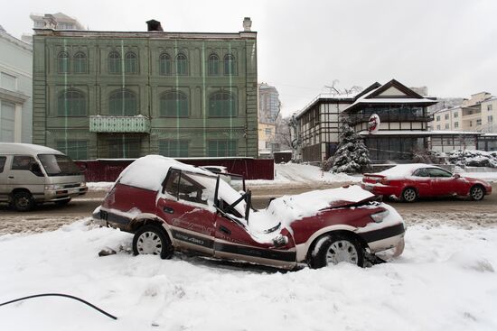 Последствия снежного циклона в Приморье 