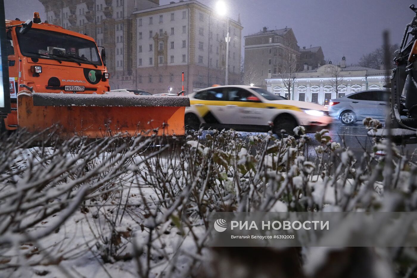 Снегоуборочные работы в Москве