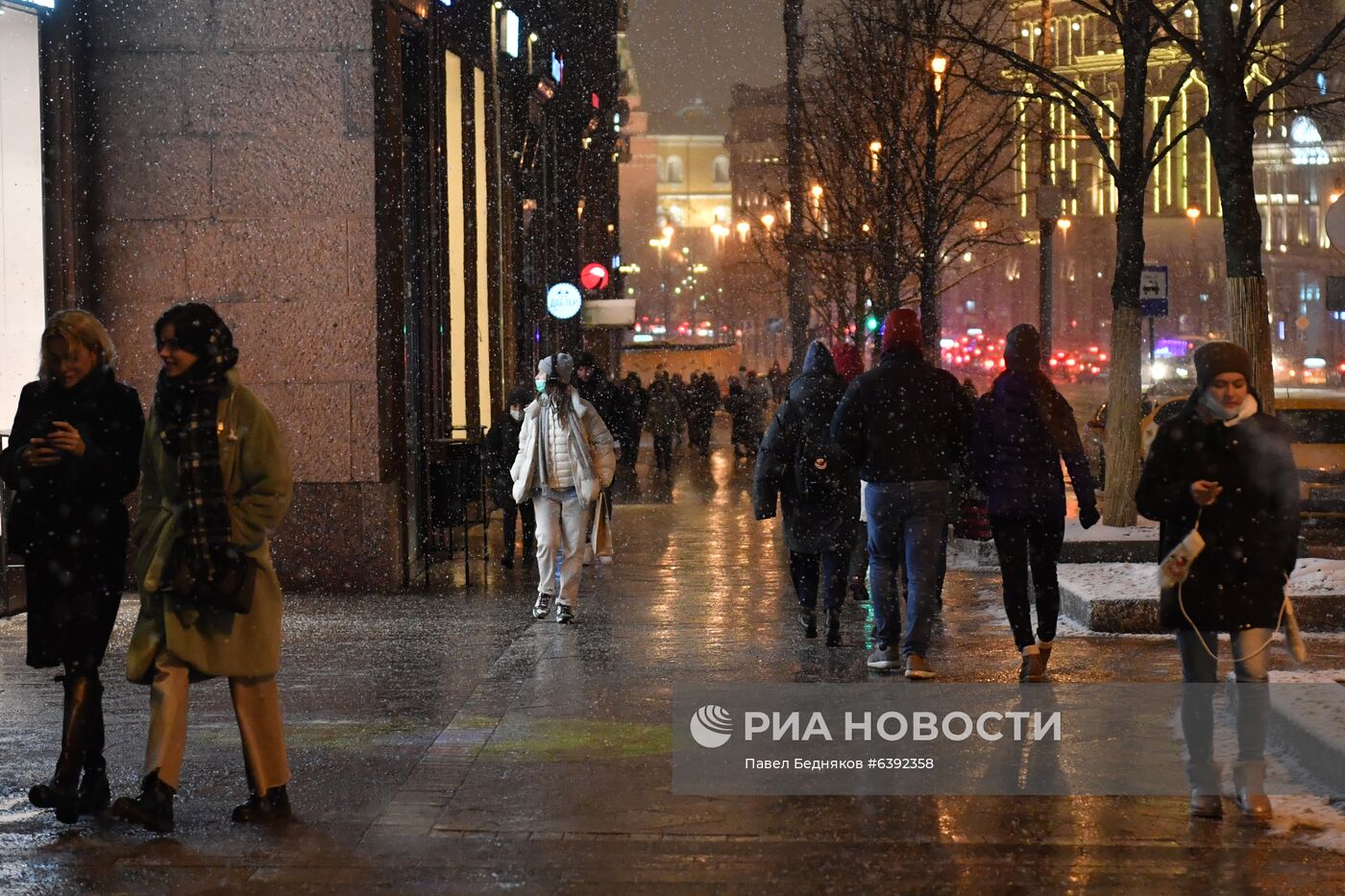 Снег в Москве