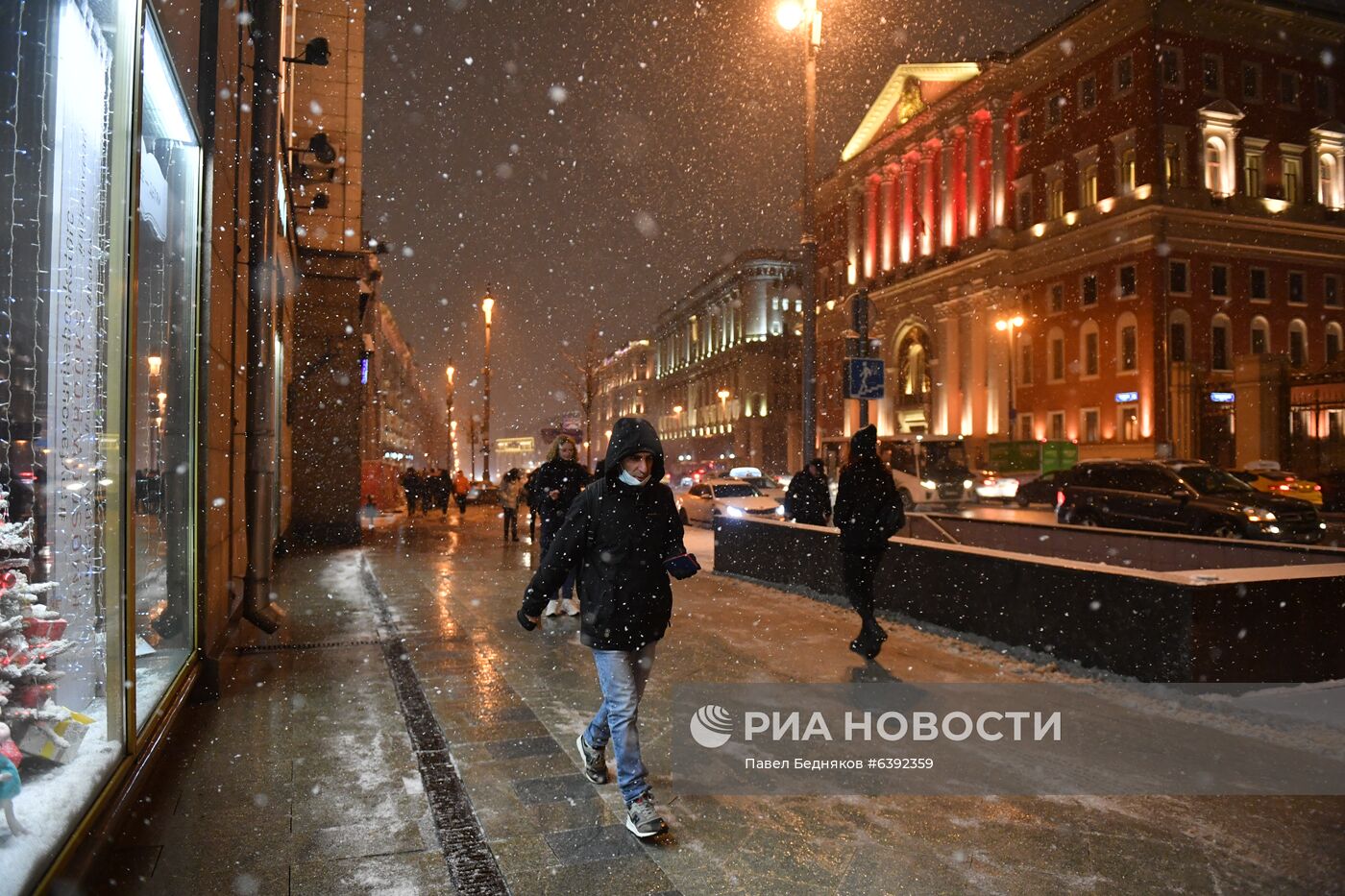 Снег в Москве