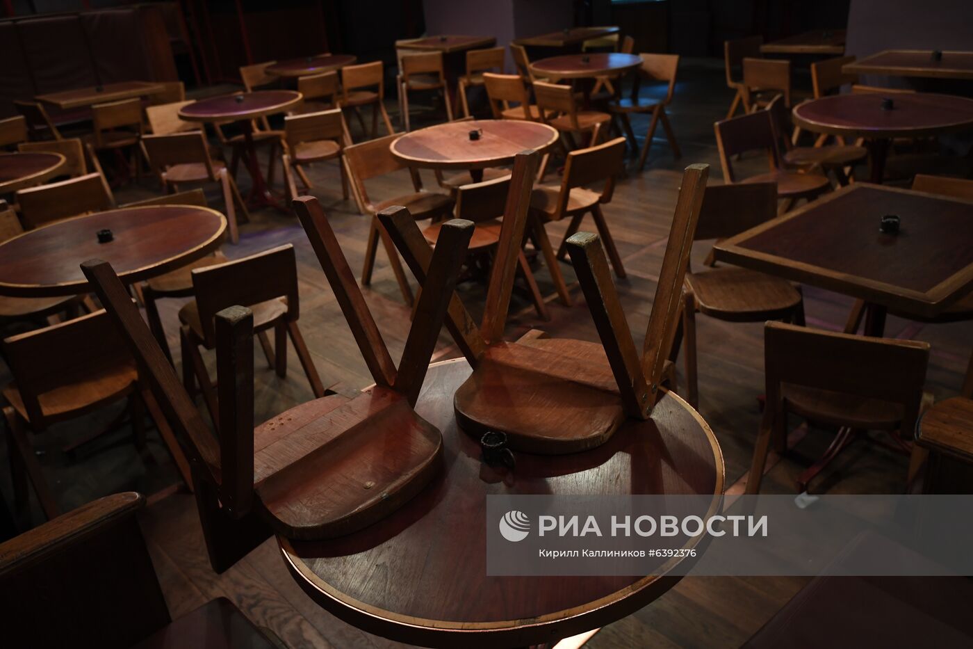 В Москве ограничена работа ночных клубов в связи с распространением коронавируса