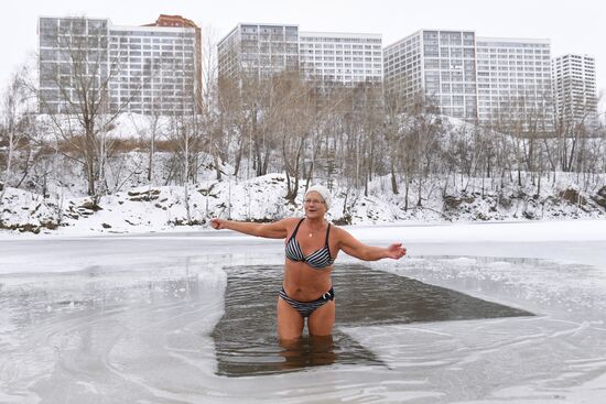 Клуб любителей зимнего плавания в Новосибирске 