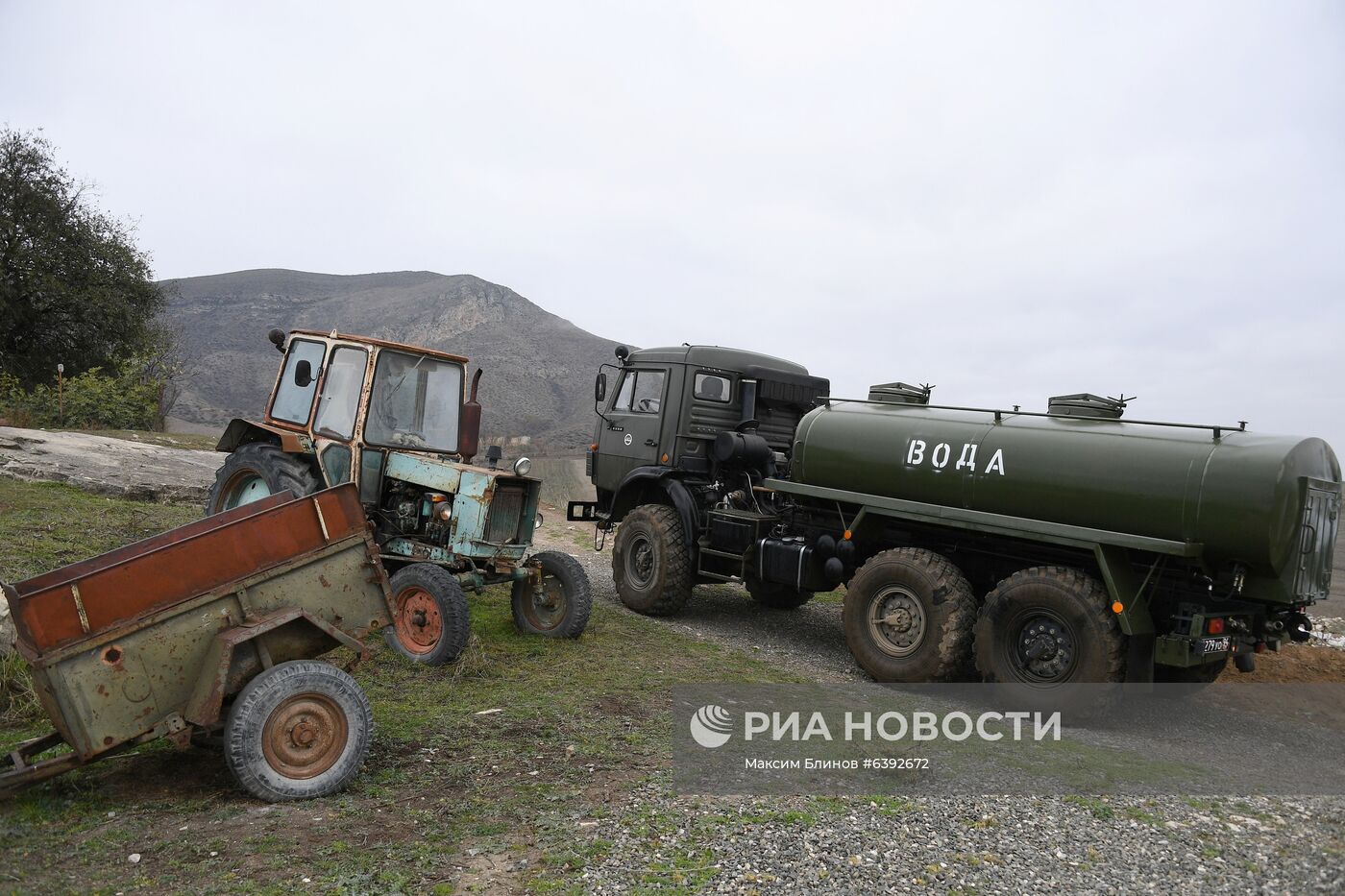 Российские миротворцы начали доставлять воду жителям Карабаха