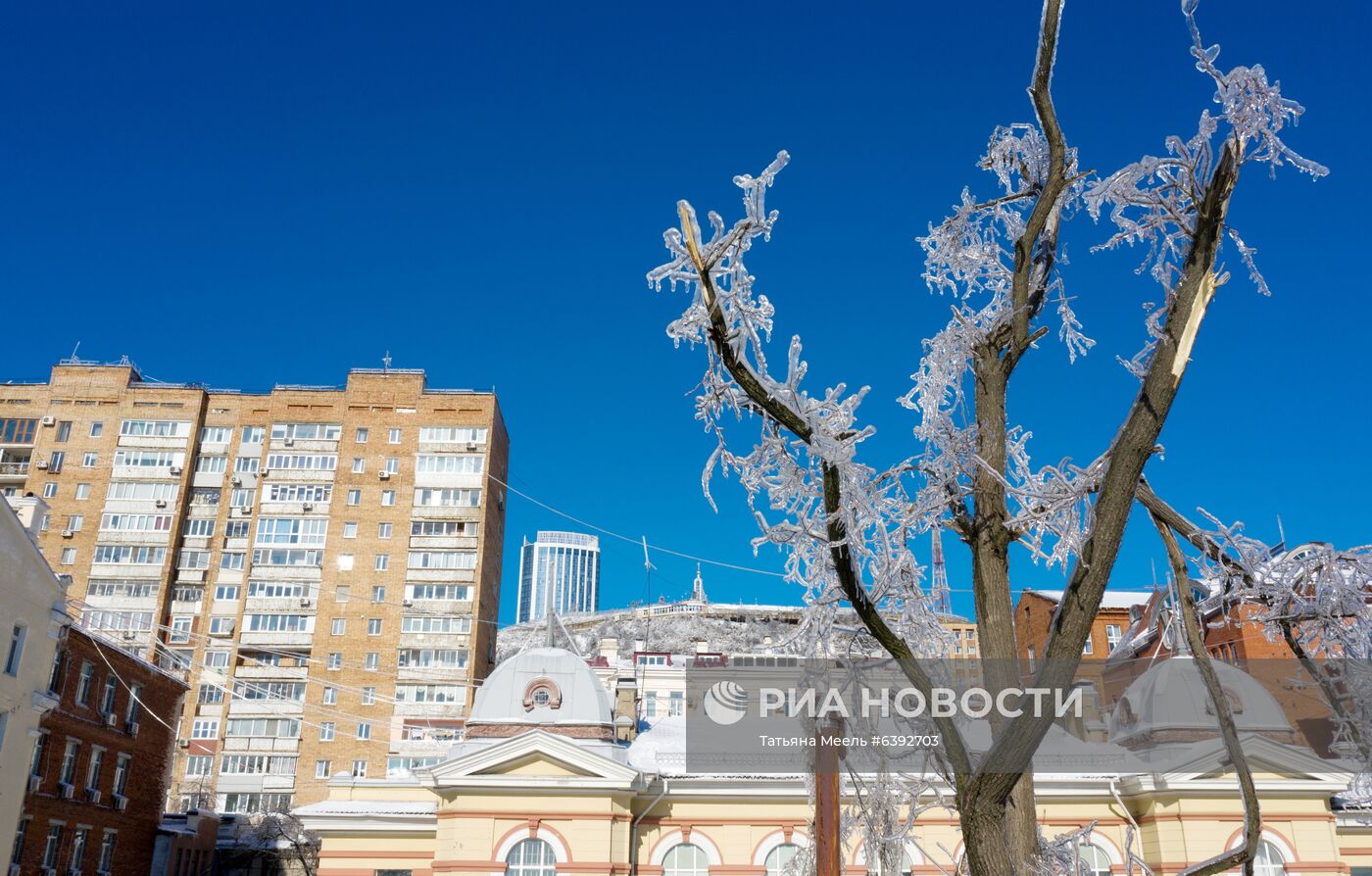 Последствия снежного циклона в Приморье