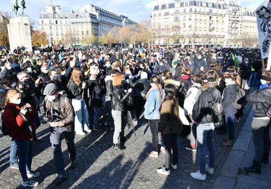 Акция протеста в Париже