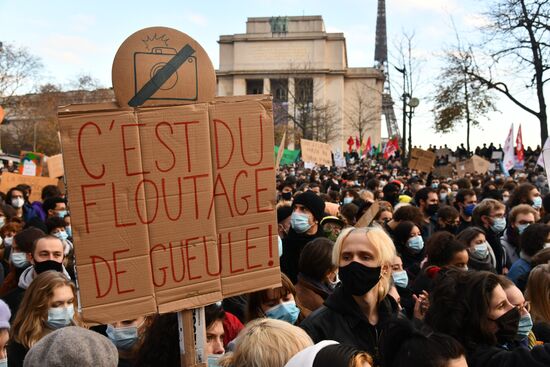 Акция протеста в Париже