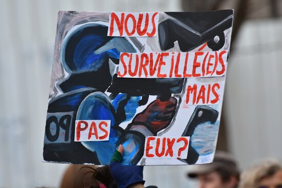 Акция протеста в Париже