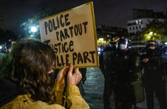 Акция протеста в Париже