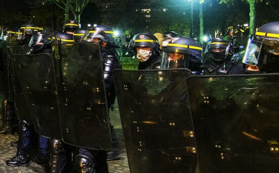 Акция протеста в Париже