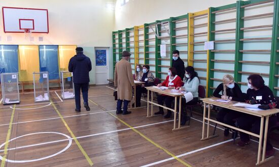 Второй тур региональных выборов на Украине