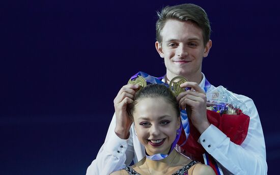 Фигурное катание. Этап Гран-при. Церемония награждения