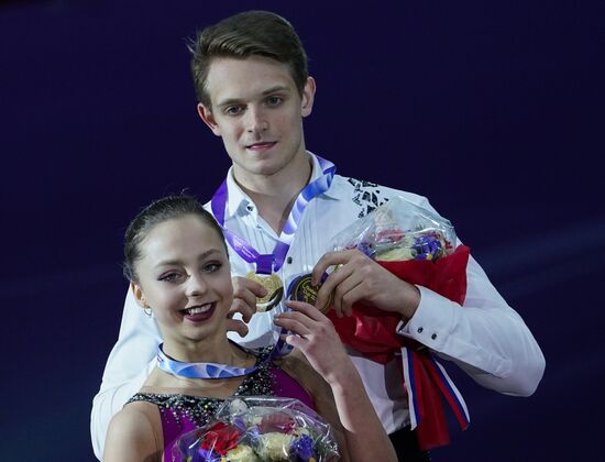 Фигурное катание. Этап Гран-при. Церемония награждения