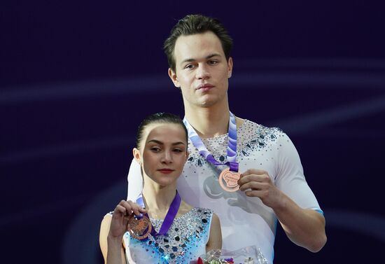 Фигурное катание. Этап Гран-при. Церемония награждения
