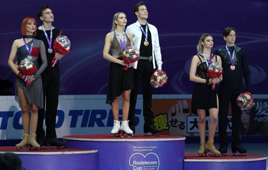 Фигурное катание. Этап Гран-при. Церемония награждения