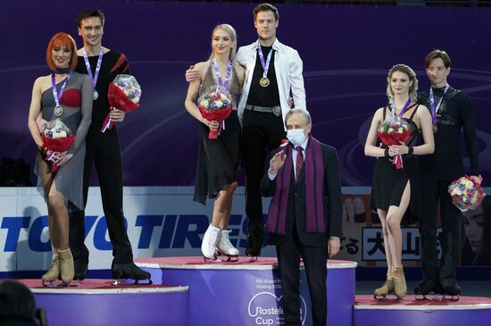 Фигурное катание. Этап Гран-при. Церемония награждения