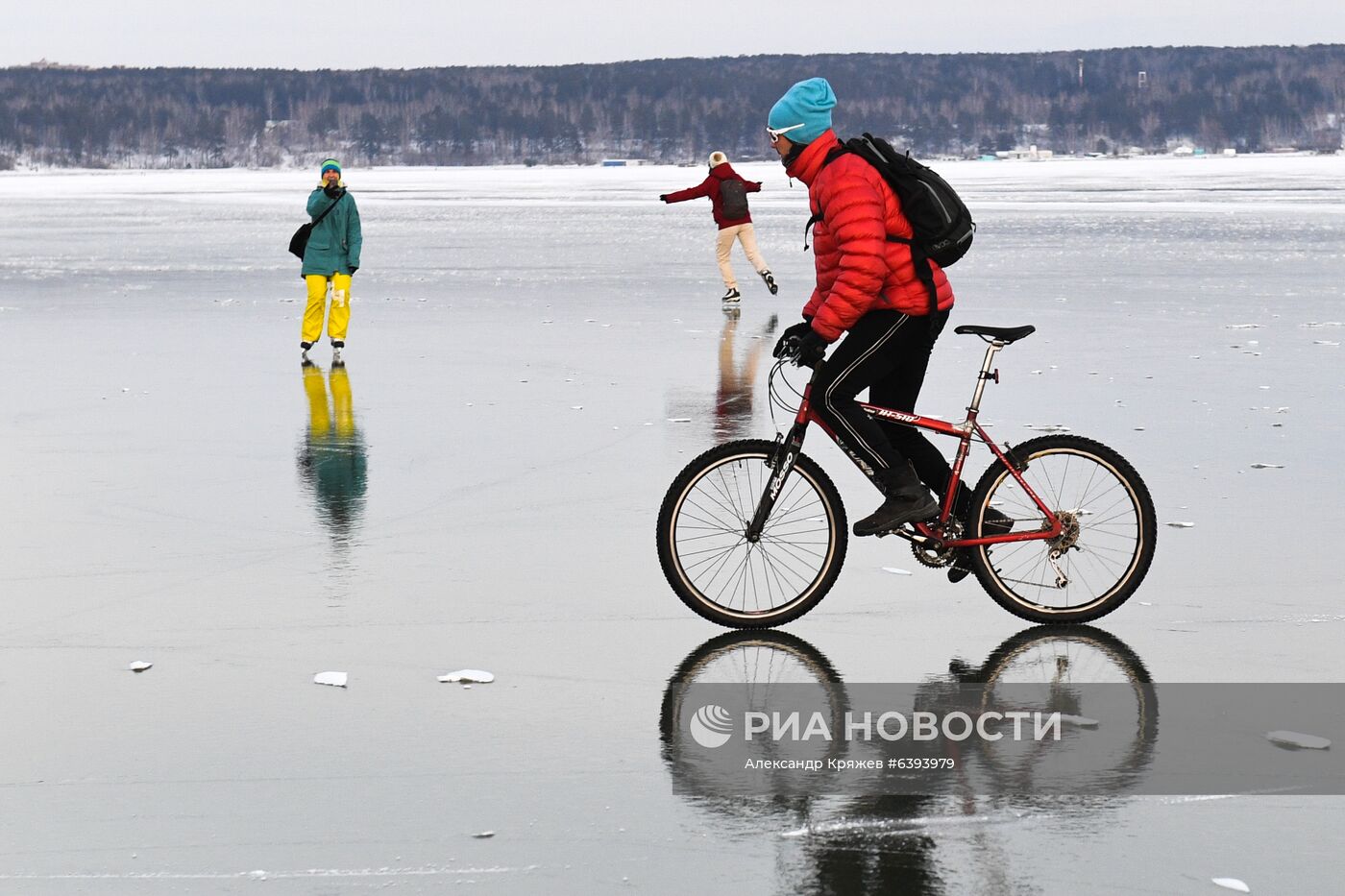 Замерзшее Новосибирское водохранилище