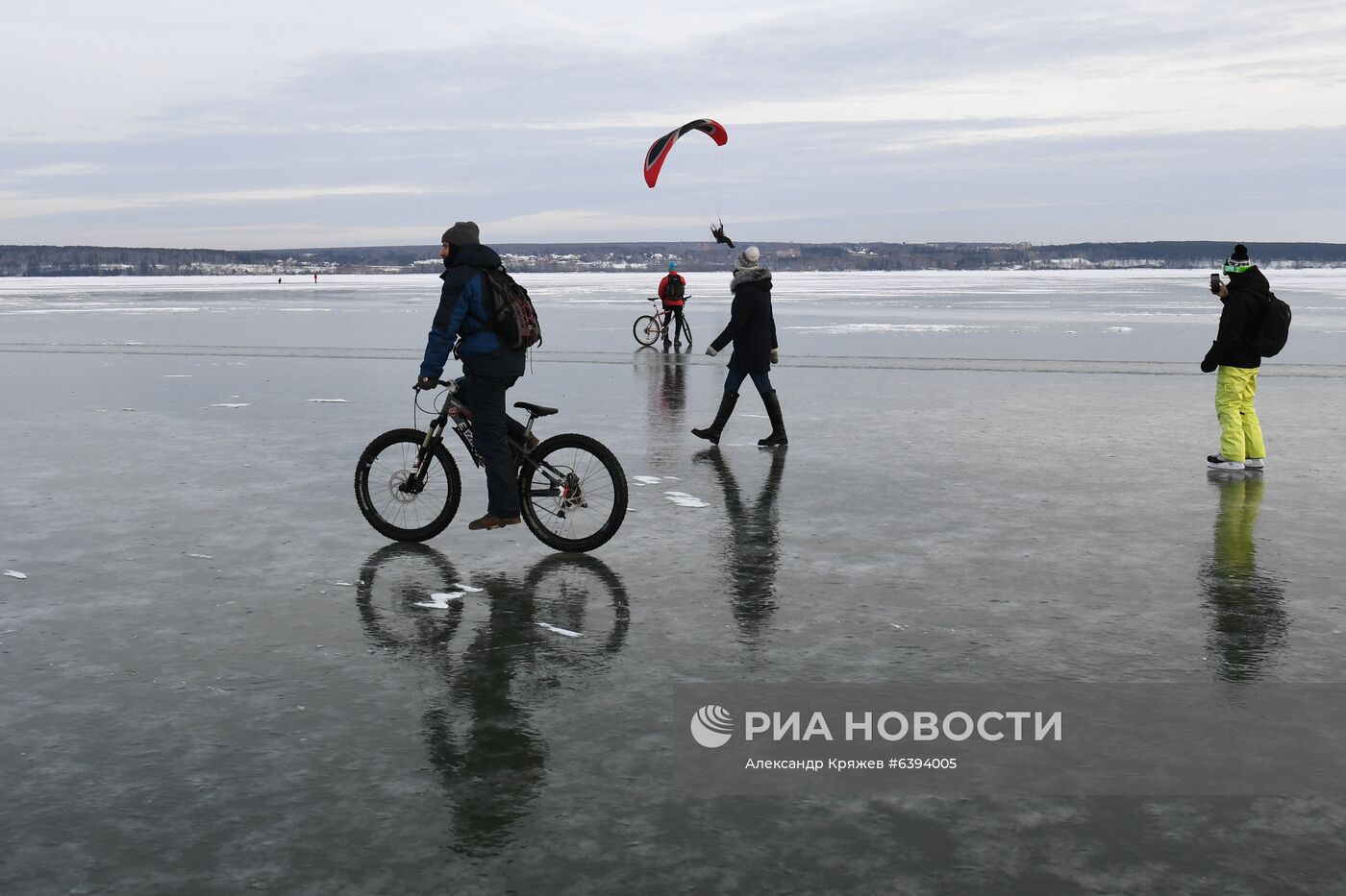 Замерзшее Новосибирское водохранилище