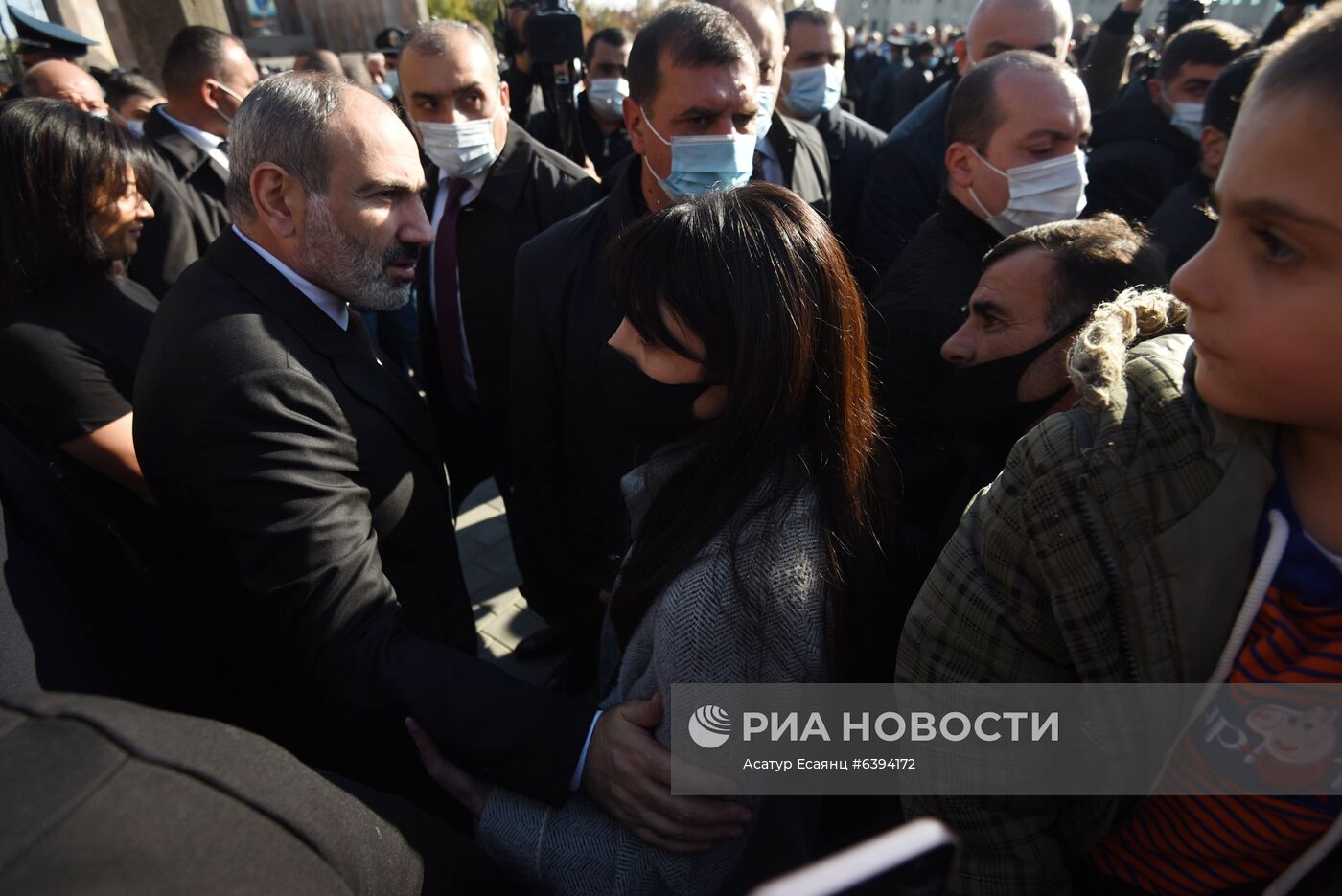 В Эчмиадзине прошла церемония поминовения погибших в Карабахе