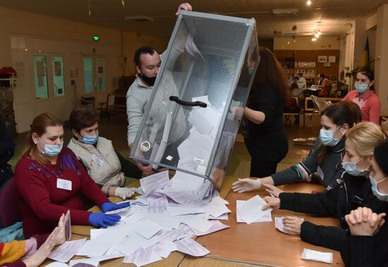 Второй тур региональных выборов на Украине