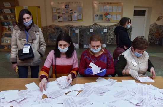 Второй тур региональных выборов на Украине