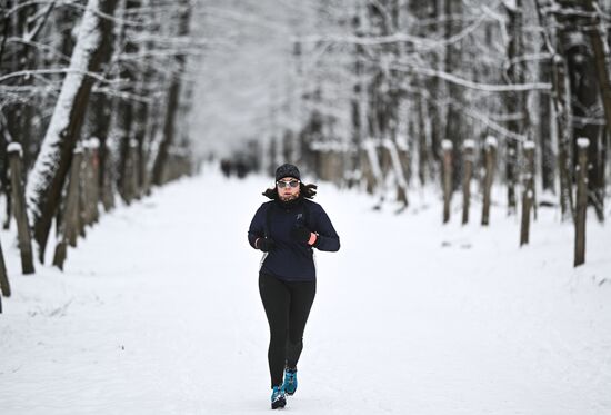 Снег в Москве