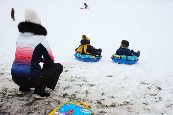 Снег в Москве