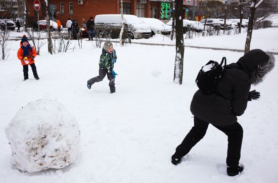 Снег в Москве