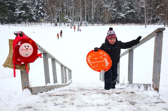 Снег в Москве