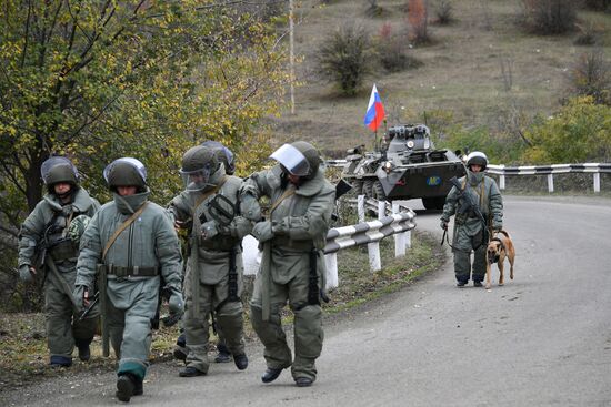 Специалисты противоминного центра Минобороны РФ приступили к работе в Карабахе