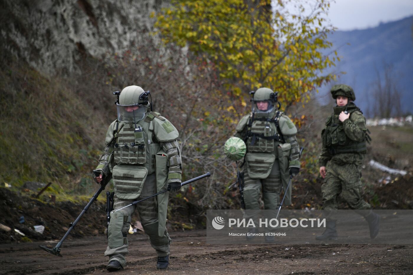 Специалисты противоминного центра Минобороны РФ приступили к работе в Карабахе