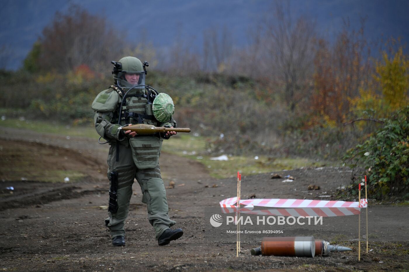 Специалисты противоминного центра Минобороны РФ приступили к работе в Карабахе