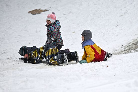 Снег в Москве