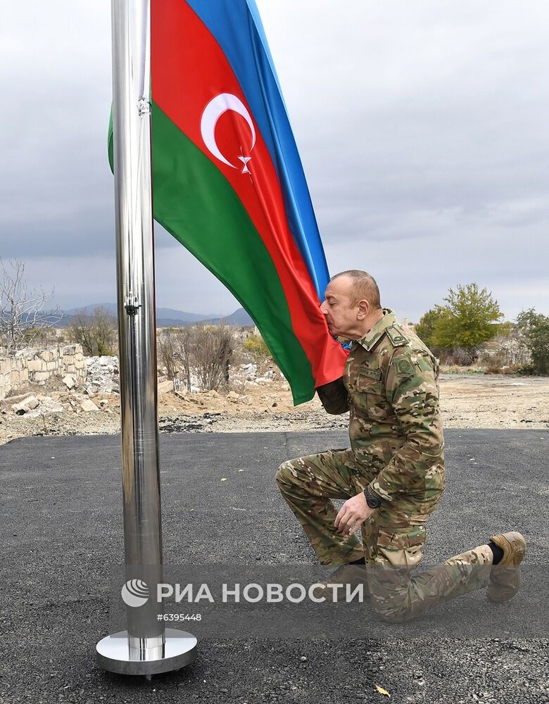 Президент и первая леди Азербайджана посетили Агдам