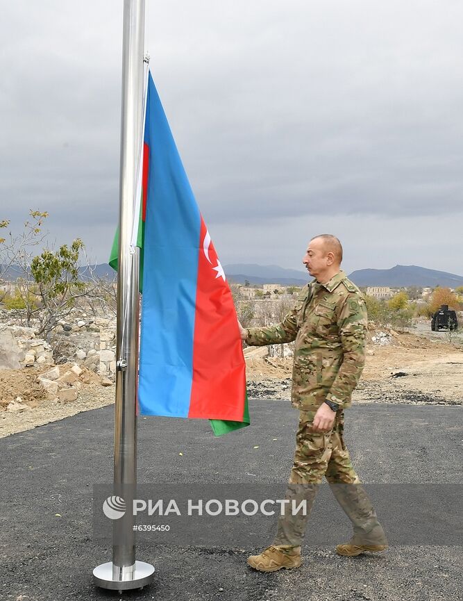 Президент и первая леди Азербайджана посетили Агдам