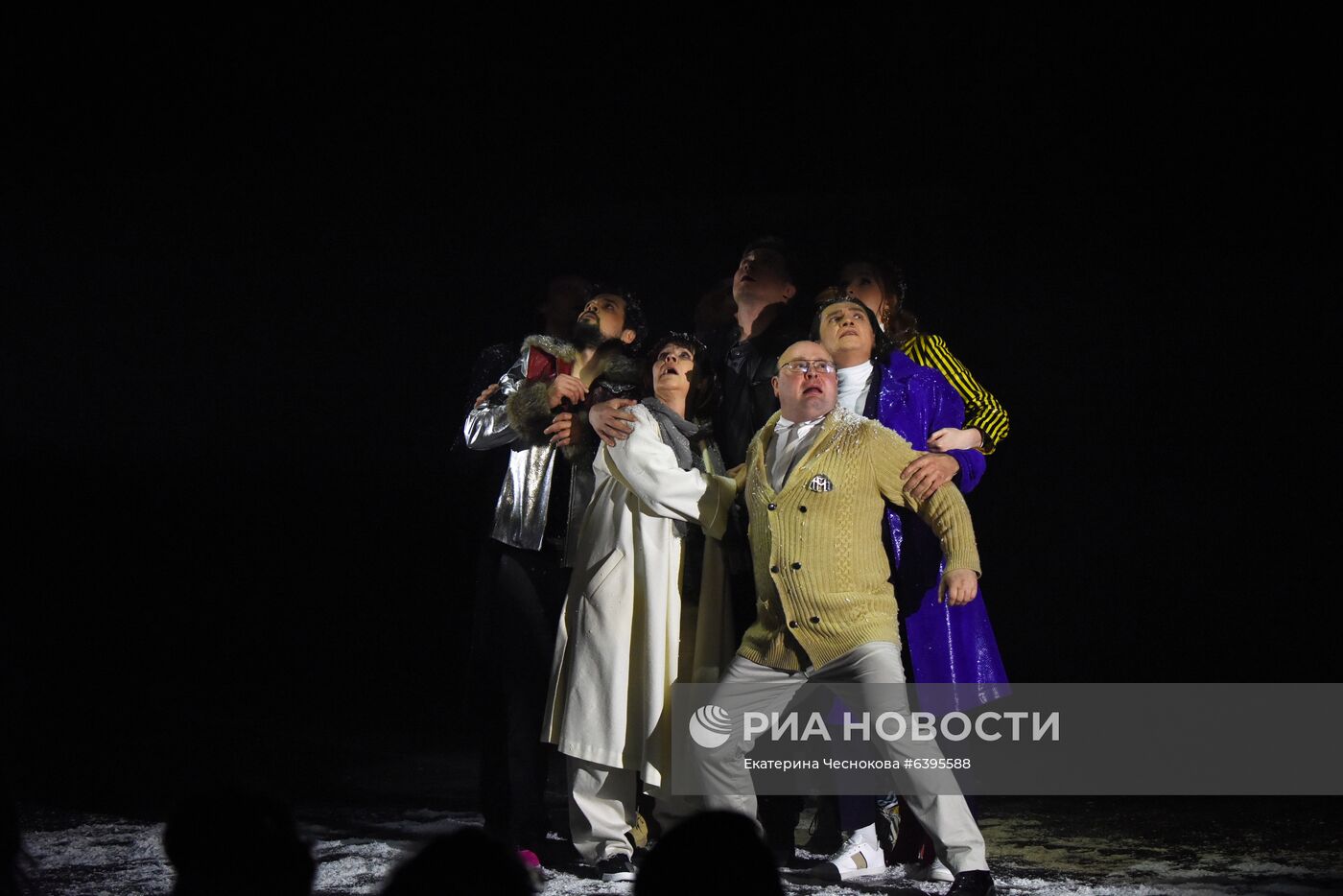 Спектакль "Кладбище понтов" в театре "Модерн"