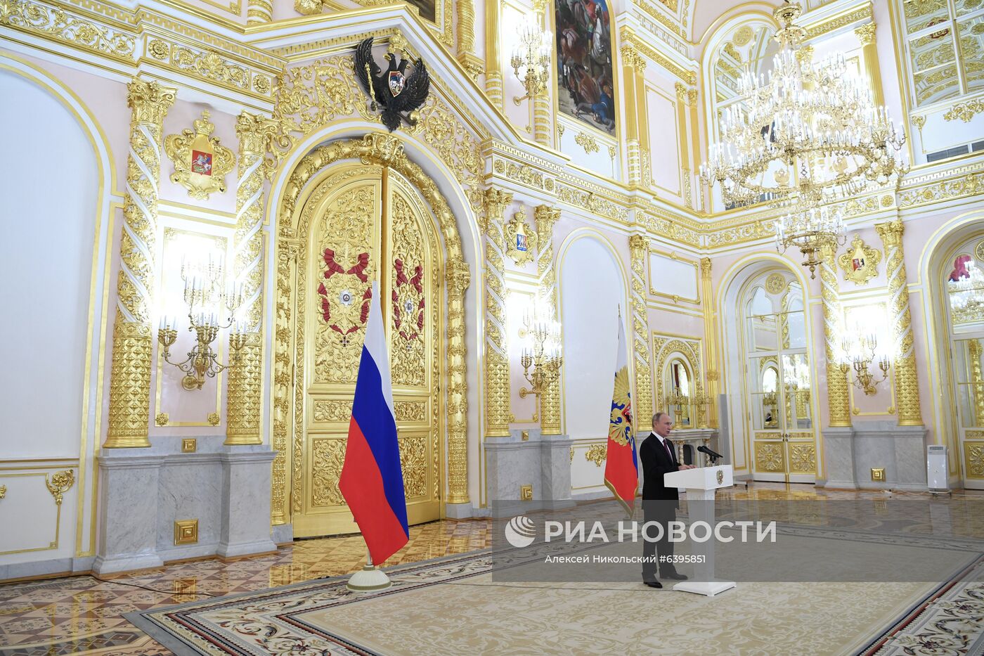 Президент РФ В. Путин принял верительные грамоты у послов иностранных государств