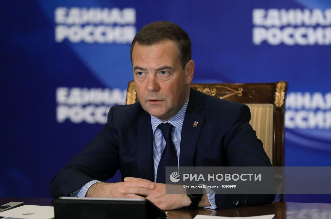 Д. Медведев провел совещание по трудовому законодательству