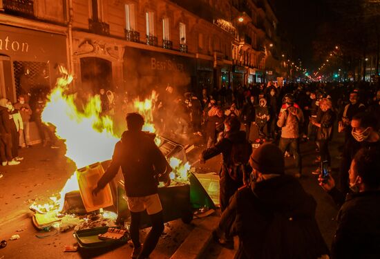 Акция протеста в Париже